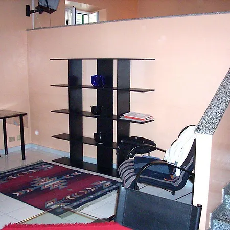 Class 2 Aparthotel