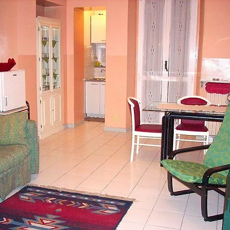 Class 2 Aparthotel 3*