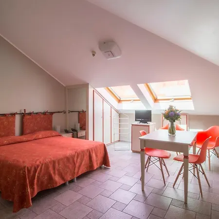 Class 2 Aparthotel